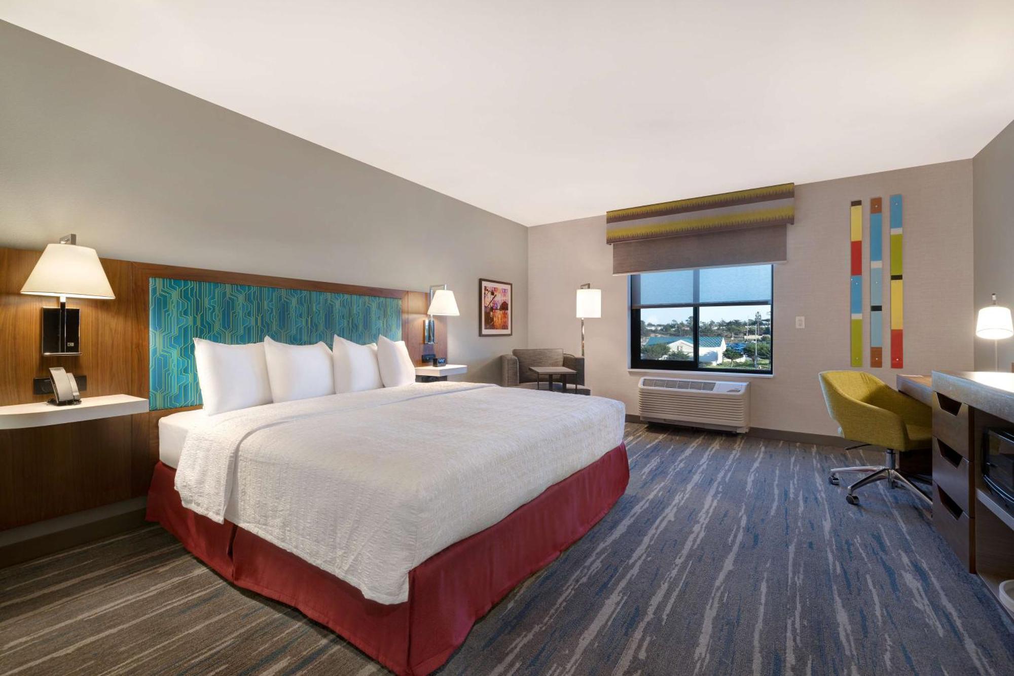 Hampton Inn & Suites Marina Eksteriør billede
