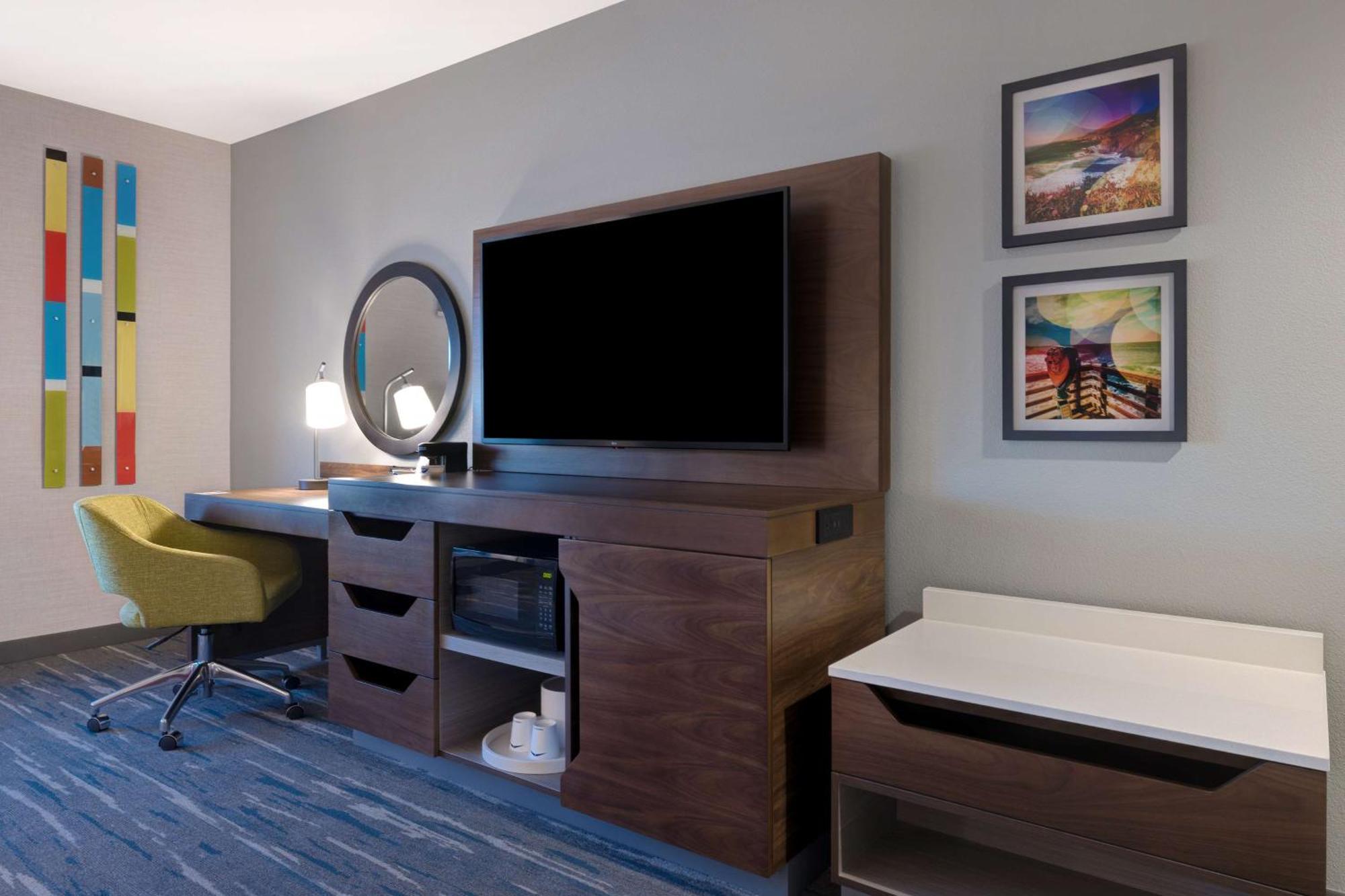 Hampton Inn & Suites Marina Eksteriør billede